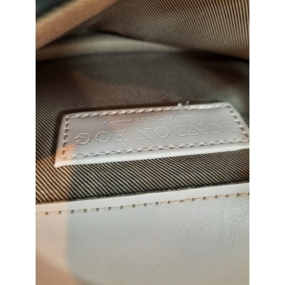 London Fog Cross Body Clutch - Picture 4 of 8